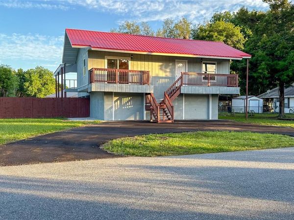 1118 CR 440, LAKE PANASOFFKEE, FL 33538