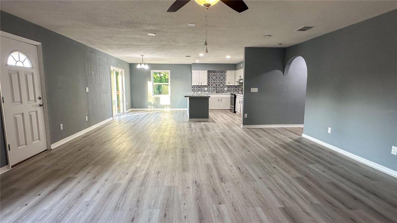 1118 Cr 440, Lake Panasoffkee, FL 33538 Photo