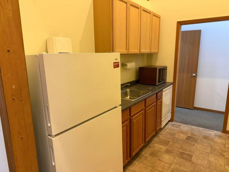 82 Village Pointe Drive, Powell, OH 43065 Photo 8