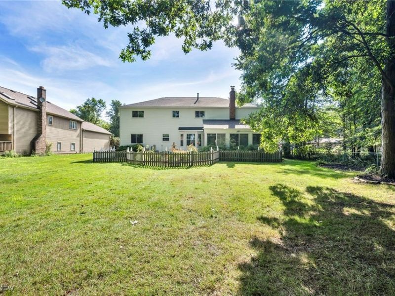 3844 Woodpath Trail, Westlake, OH 44145 Photo 5