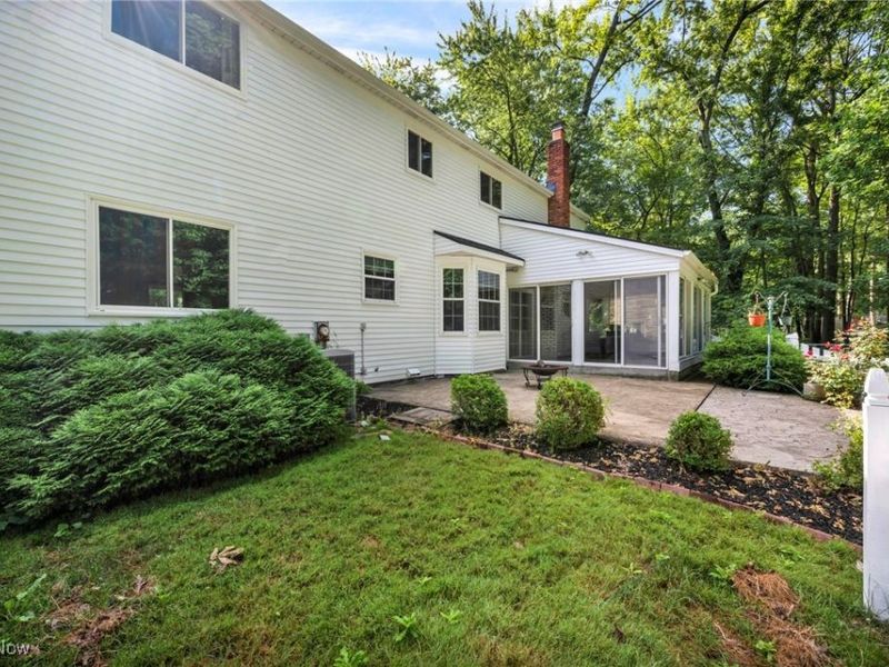 3844 Woodpath Trail, Westlake, OH 44145 Photo 8