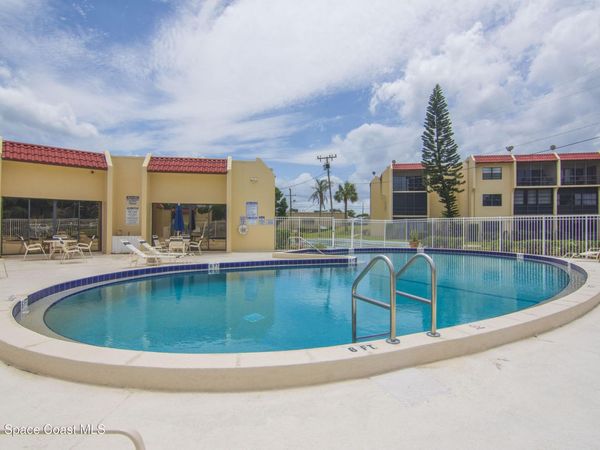 2050 Oleander Boulevard, Unit 2-206, Fort Pierce, FL 34950