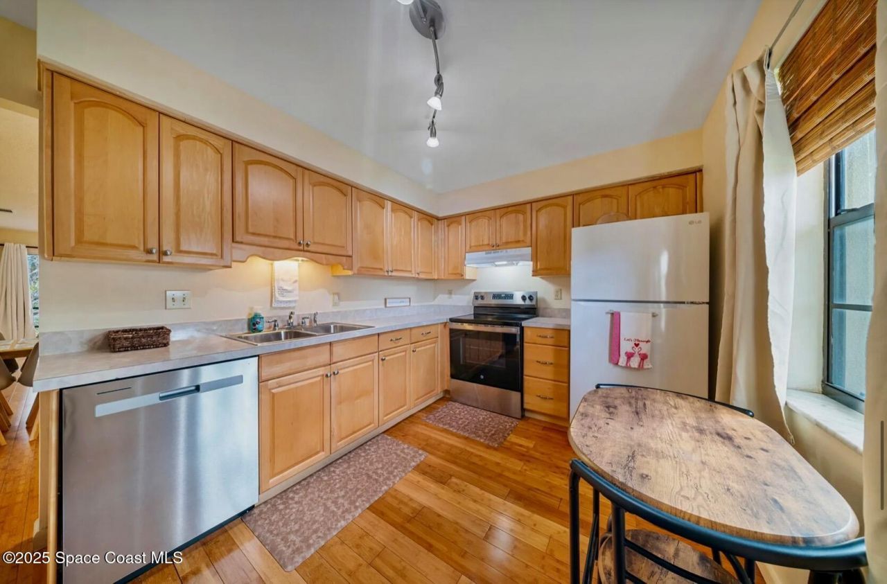 2050 Oleander Boulevard, Unit 2-206, Fort Pierce, FL 34950 Photo