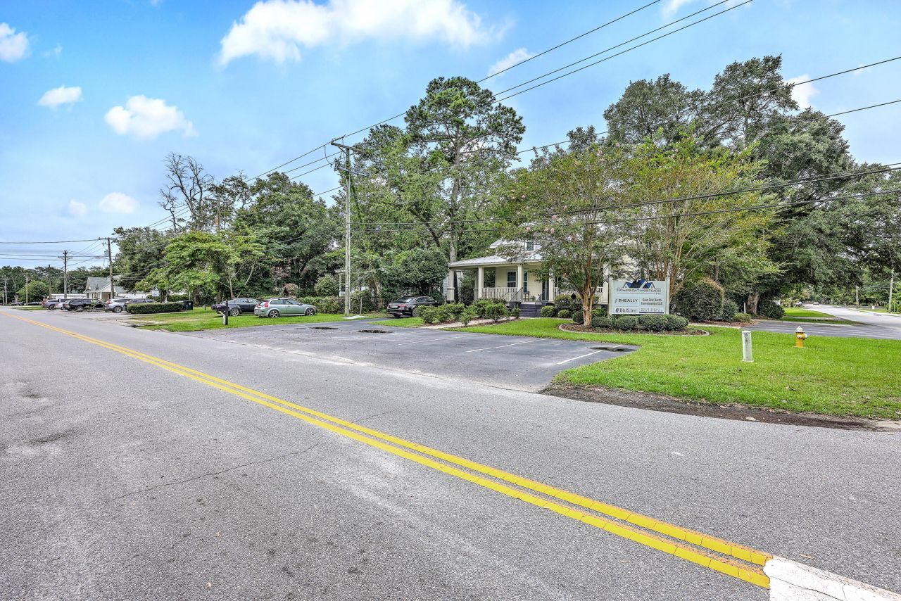 202 E 2nd North Street Photo 36