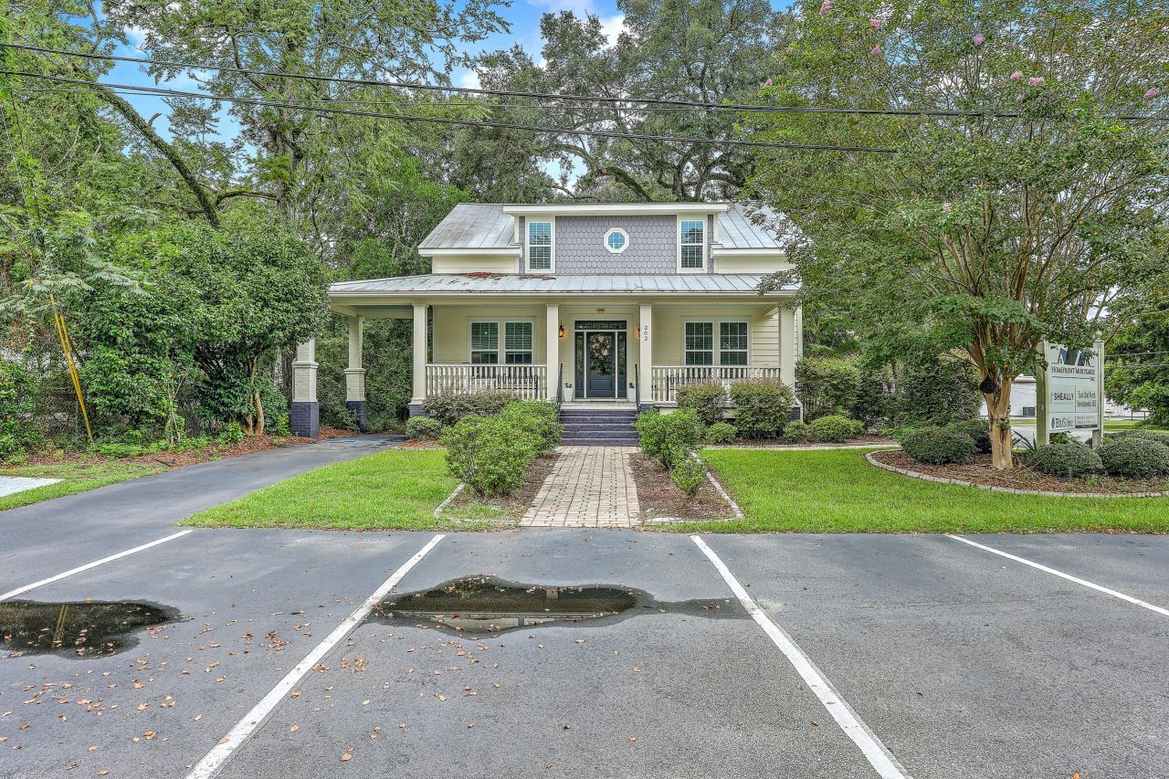 202 E 2nd North Street Photo 41