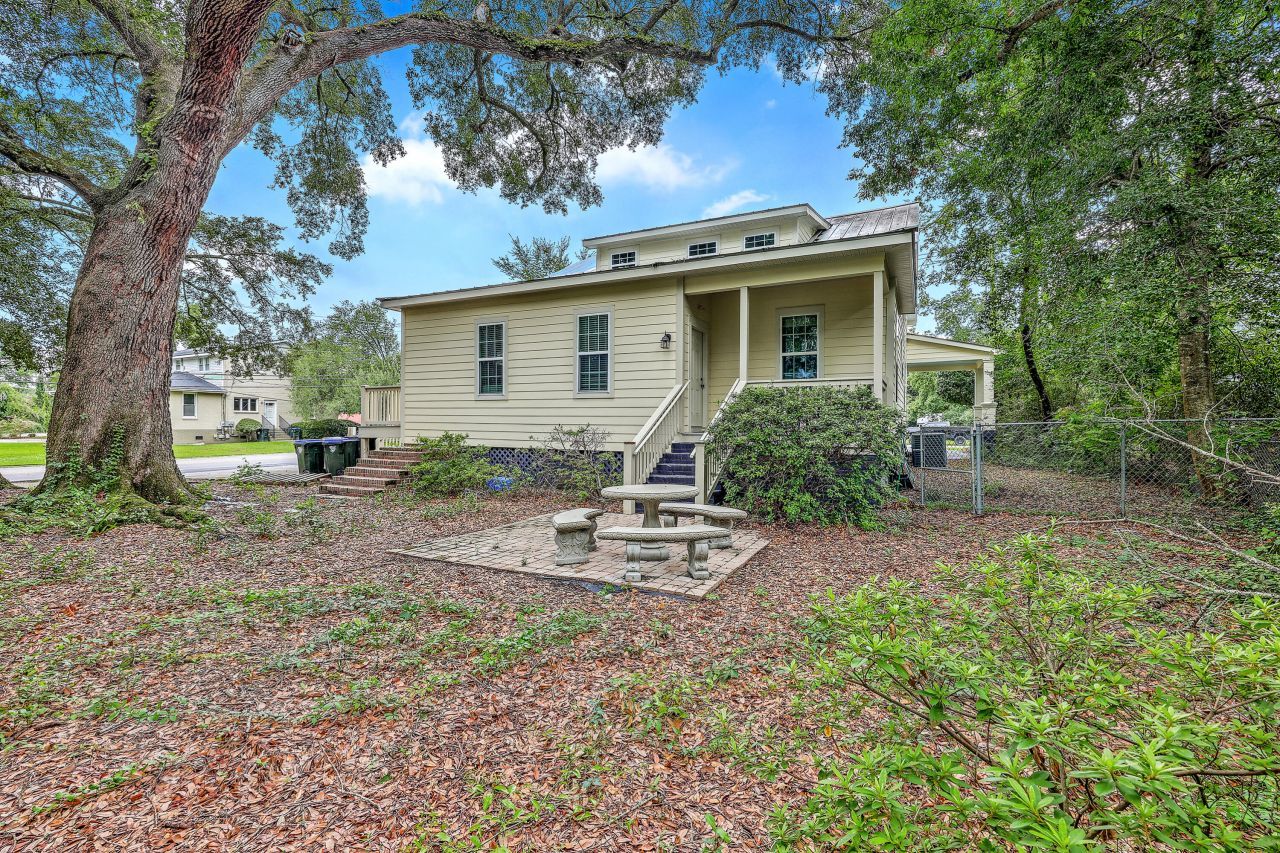 202 E 2nd North Street Photo 48