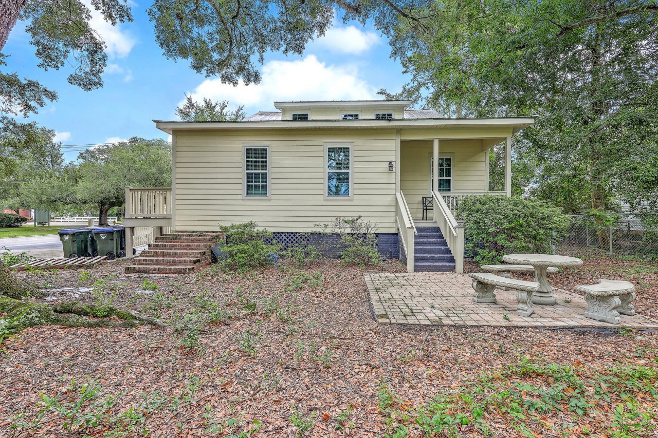 202 E 2nd North Street Photo 49