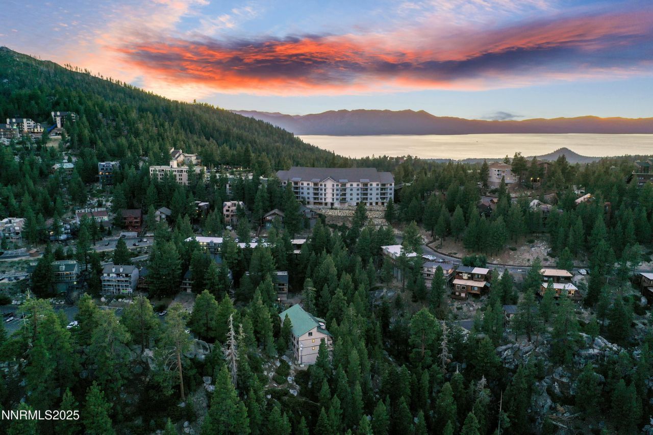 305 Galaxy Lane, Unit #3, Stateline, NV 89449 Photo