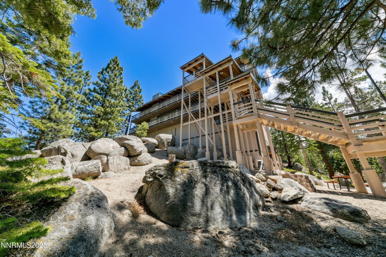 305 Galaxy Lane, Unit #3, Stateline, NV 89449 Photo