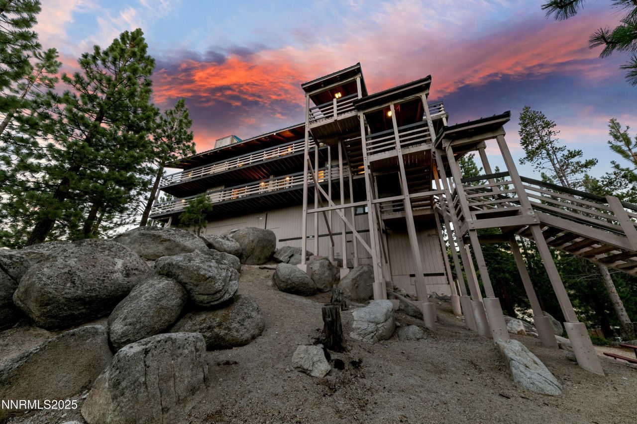 305 Galaxy Lane, Unit #3, Stateline, NV 89449 Photo