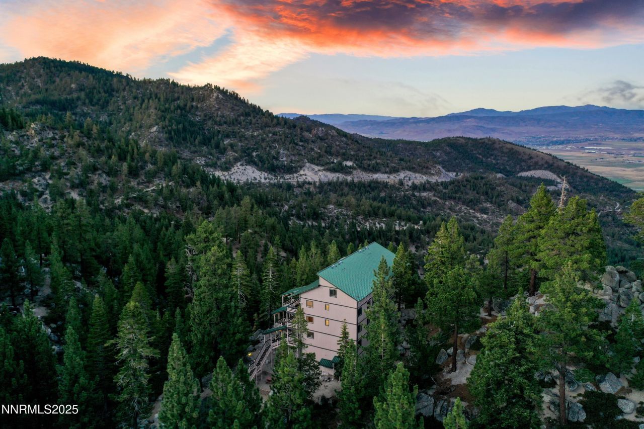 305 Galaxy Lane, Unit #3, Stateline, NV 89449 Photo