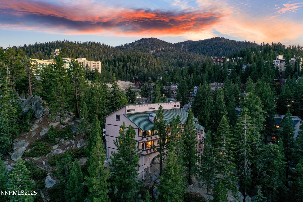 305 Galaxy Lane, Unit #3, Stateline, NV 89449 Photo