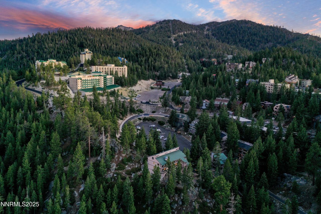 305 Galaxy Lane, Unit #3, Stateline, NV 89449 Photo