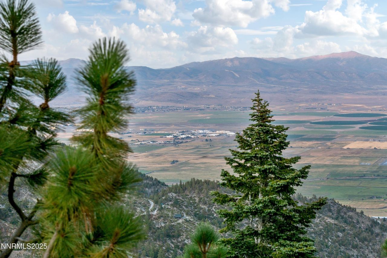 305 Galaxy Lane, Unit #3, Stateline, NV 89449 Photo