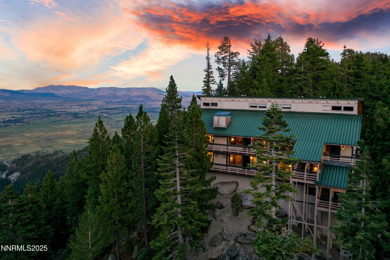 305 Galaxy Lane, Unit #3, Stateline, NV 89449 Photo