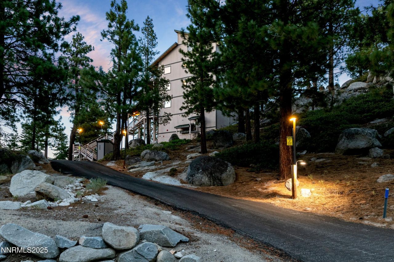 305 Galaxy Lane, Unit #3, Stateline, NV 89449 Photo