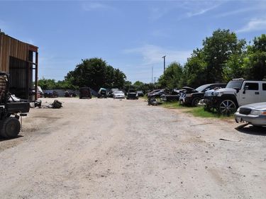 8632 San Marino Avenue, Dallas, TX 75217