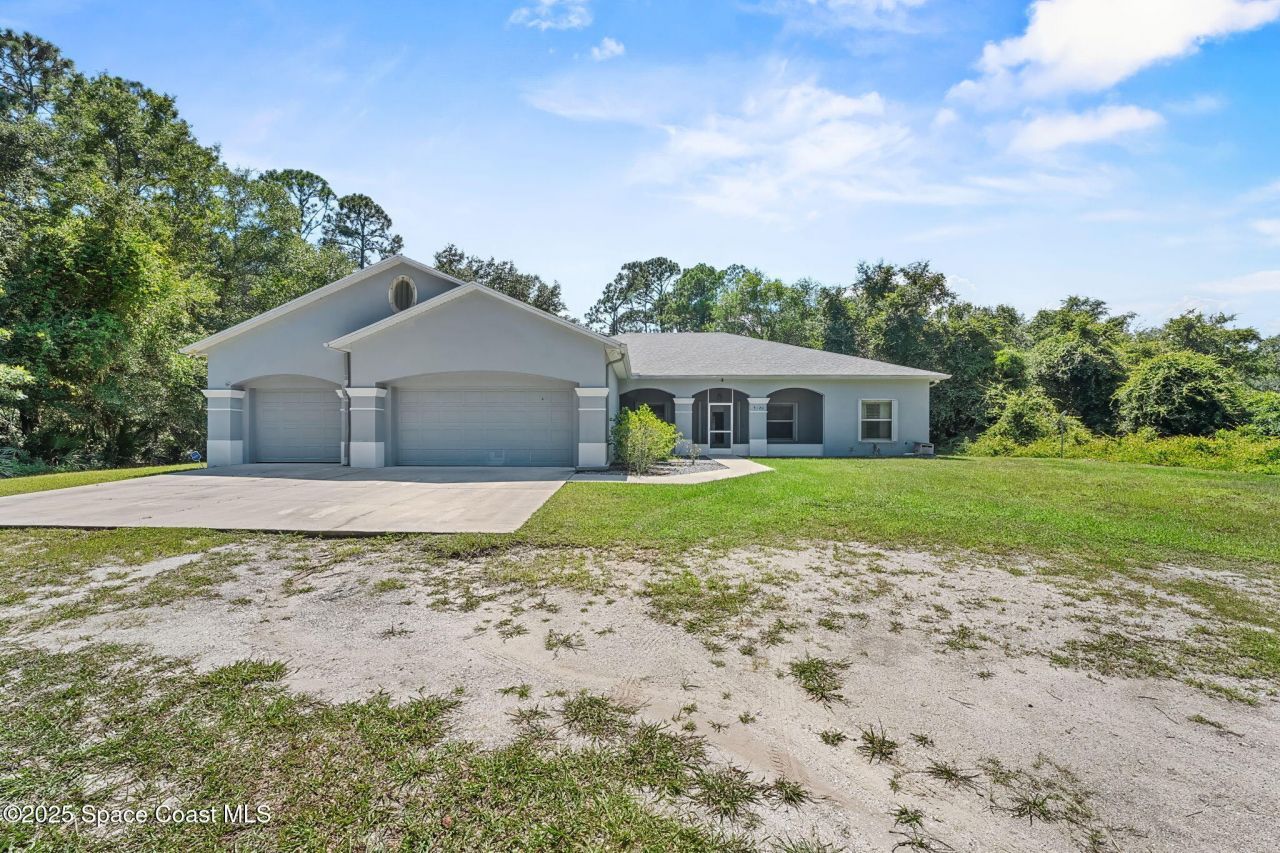 5680 Seminole Street, Mims, FL 32754 Photo