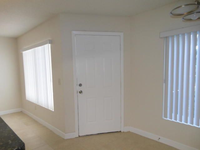815 W Boynton Beach Boulevard, Unit 8-105, Boynton Beach, FL 33426 Photo