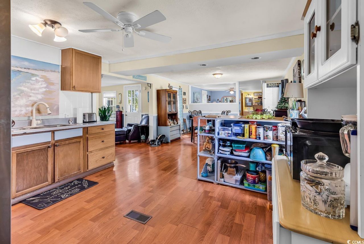 155 Ridgeway Loop Photo 8