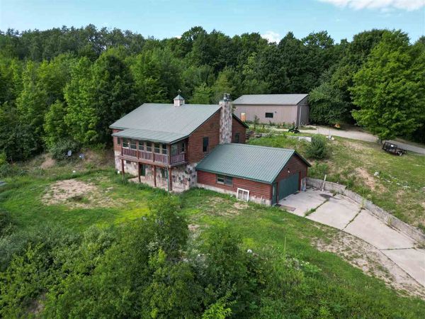 4895 Lois Lane, East Jordan, MI 49727