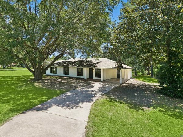 134 E Port Hudson Plains Rd, Zachary, LA 70791