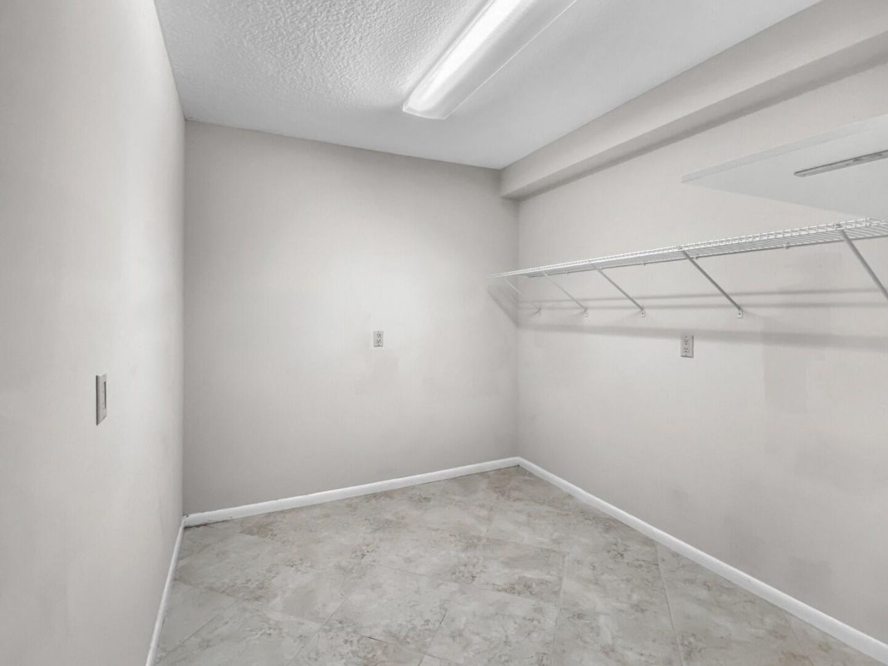 3520 Whitehall Drive, Unit 203, West Palm Beach, FL 33401 Photo