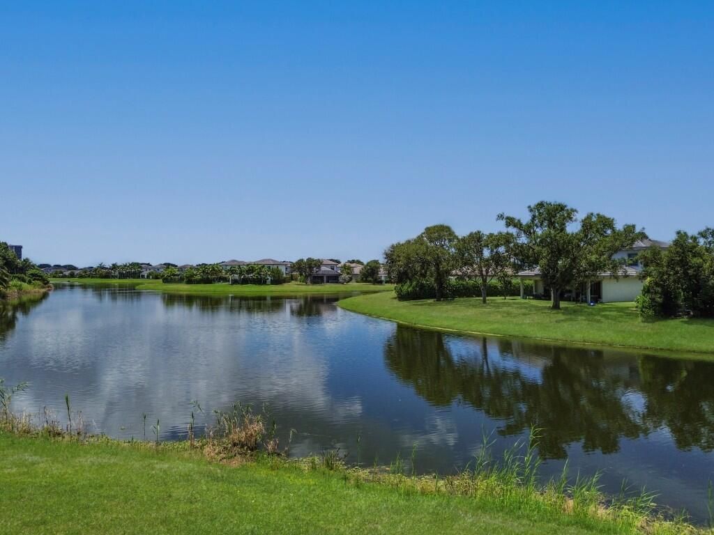 3520 Whitehall Drive, Unit 203, West Palm Beach, FL 33401 Photo