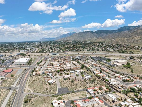 451 PINON CREEK Road SE, Albuquerque, NM 87123