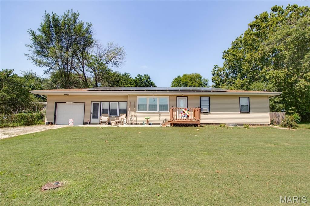 117 S Hamilton Street, Otterville, IL 62052 Main Photo