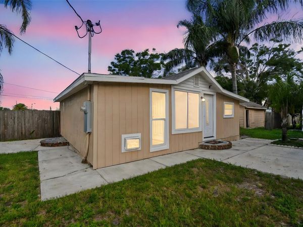 711 SMITH STREET, CLEARWATER, FL 33756