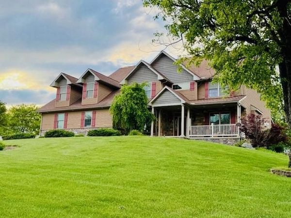 7736 CHAMBERS HILL ROAD, HARRISBURG, PA 17111