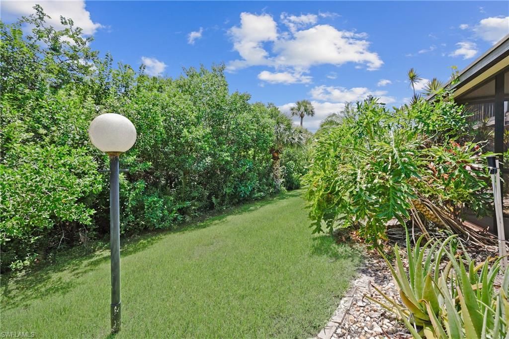 5705 Foxlake Dr, Unit 4, North Fort Myers, FL 33917 Photo