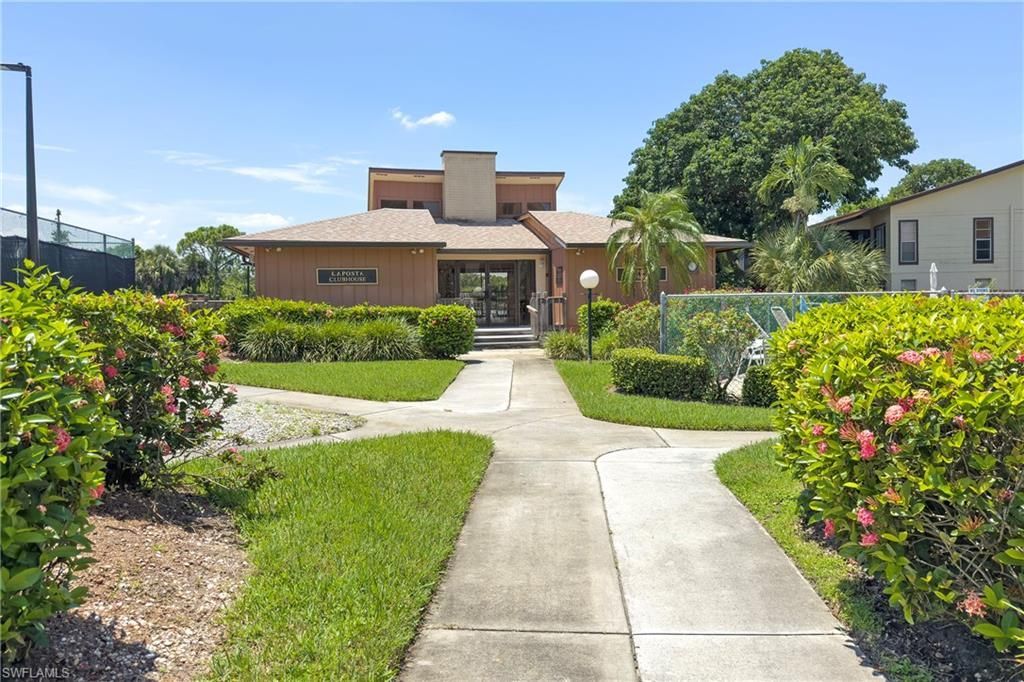 5705 Foxlake Dr, Unit 4, North Fort Myers, FL 33917 Photo