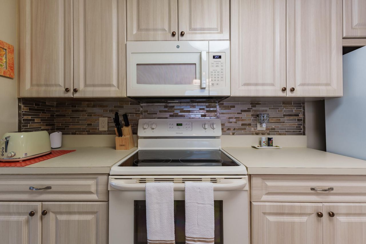 218 W Caribbean, Port Saint Lucie, FL 34952 Photo