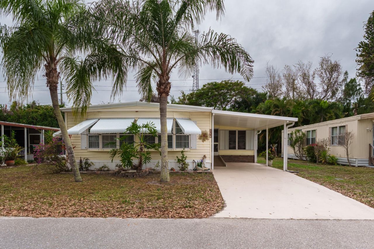 218 W Caribbean, Port Saint Lucie, FL 34952 Photo