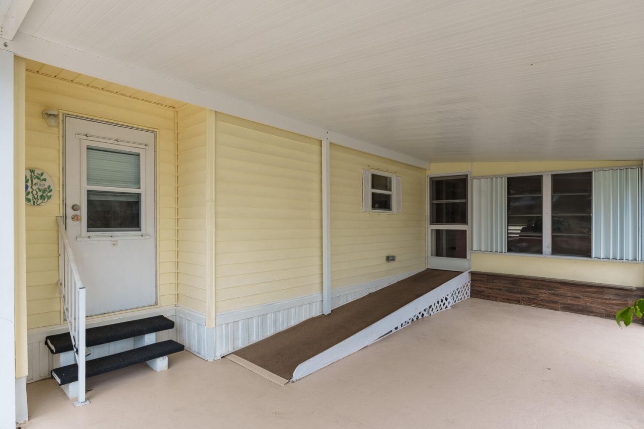 218 W Caribbean, Port Saint Lucie, FL 34952 Photo