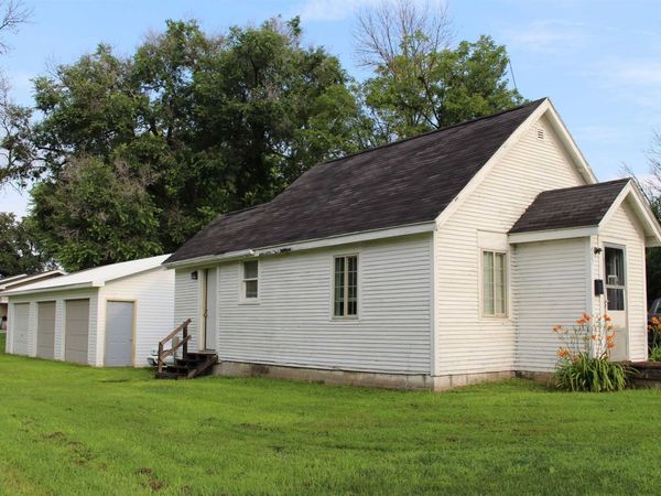 407 Nelson Street , Laurens, IA 50554