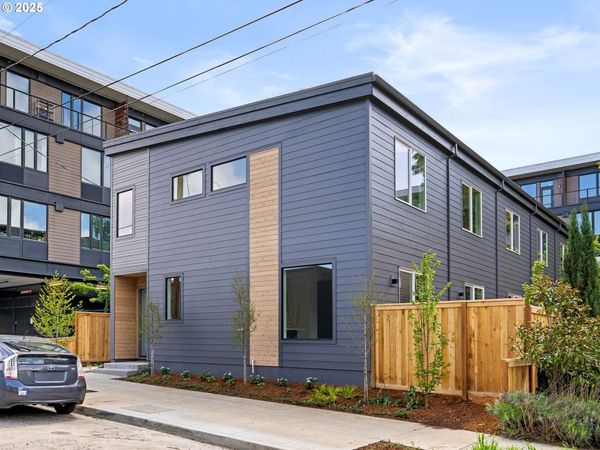 4950 SE Caruthers ST, Unit 5, Portland, OR 97215