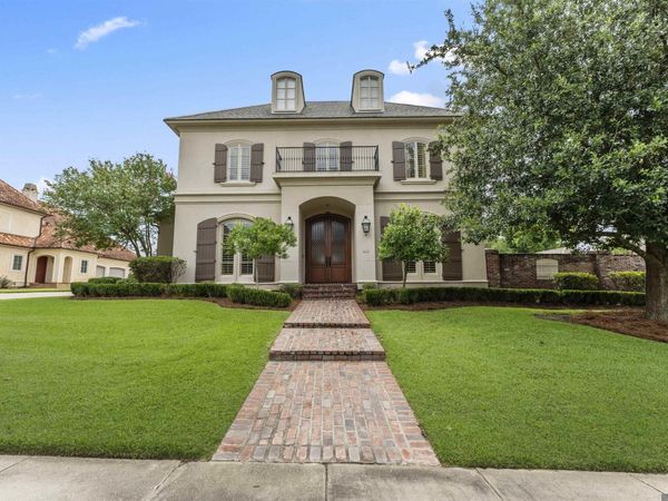 2611 Cedar Lodge Dr, Baton Rouge, LA 70809