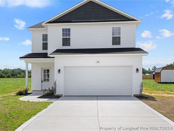 18 Chariot Circle, Lumber Bridge, NC 28357