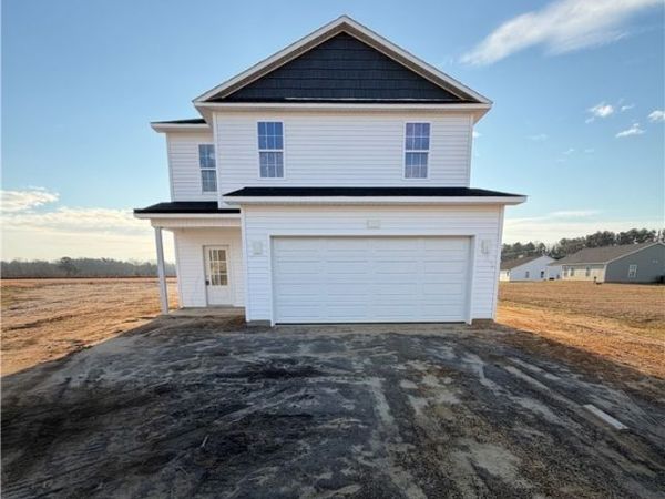 18 Chariot Circle, Lumber Bridge, NC 28357