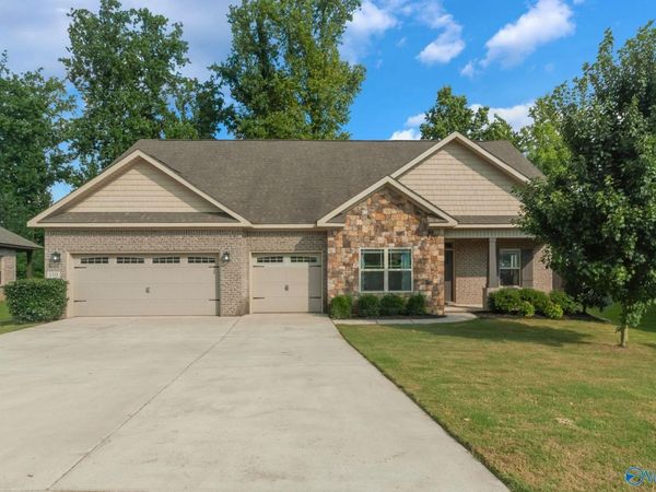 110 Hollybrook Drive, Madison, AL 35757