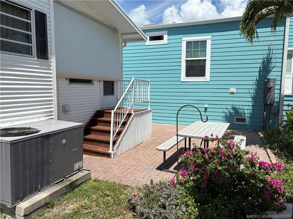 1214 Nettles Boulevard, Jensen Beach, FL 34957 Photo