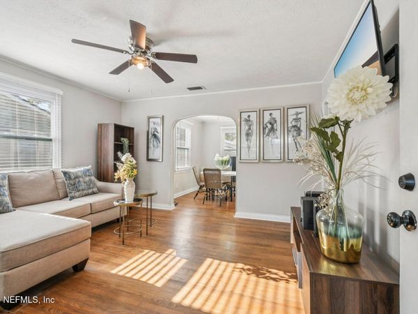 4774 LEXINGTON Avenue, Jacksonville, FL 32210