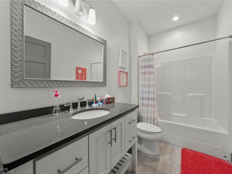 455 Via Avellino Street, North Lima, OH 44452 Photo 29