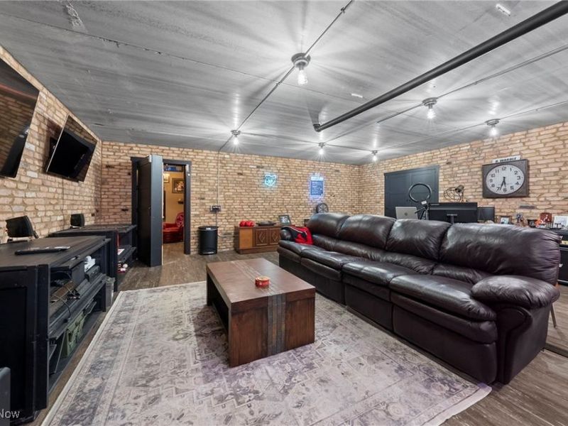 455 Via Avellino Street, North Lima, OH 44452 Photo 42