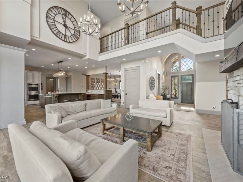 455 Via Avellino Street, North Lima, OH 44452 Photo 6