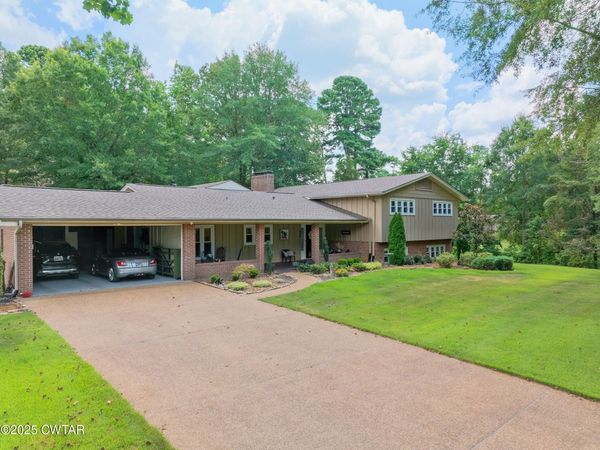 468 Colonial Drive, Lexington, TN 38351