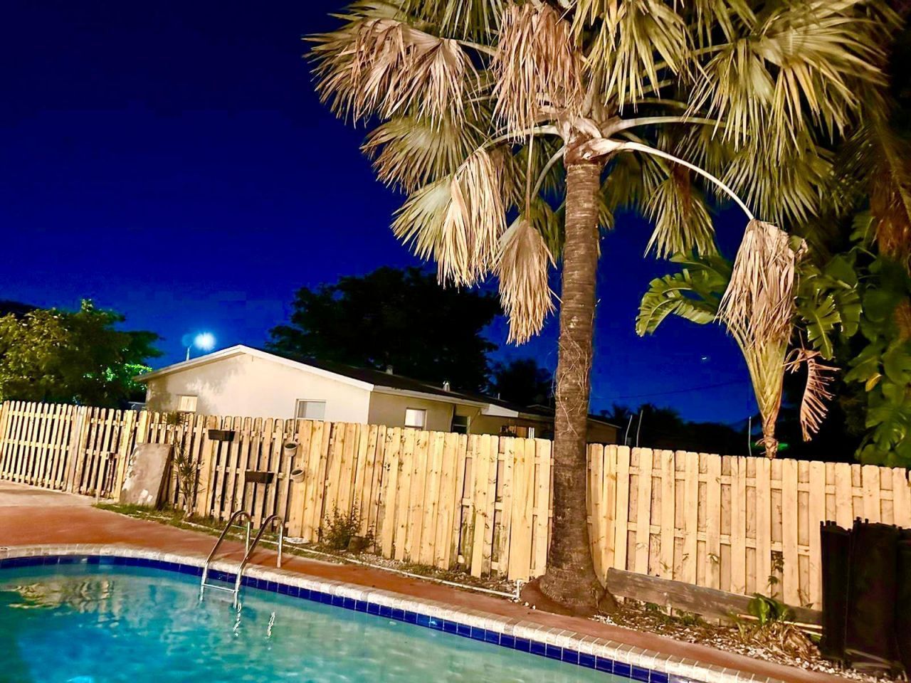 601 NW 38th Street, Deerfield Beach, FL 33064 Photo